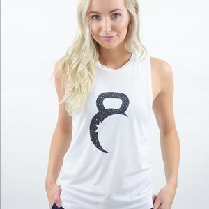 Zyia Kettle moon white tank size small